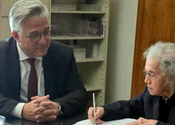 Ελληνίδα από τις ΗΠΑ, δώρισε 2 εκατομμύρια δολάρια στο Δήμο Βοΐου