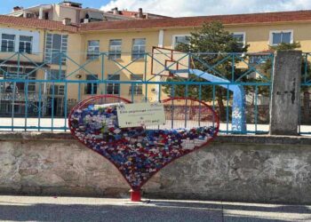 Στη διάθεση των δημοτών και πάλι οι “καρδιές” συγκέντρωσης πλαστικών καπακιών από τον Δήμο Φλώρινας