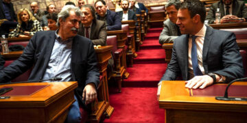 Ο Κασσελάκης επανέφερε στην ΚΟ τον Πολάκη -«Δεν είμαι κανένα παιδάκι, θα τα πούμε στην ΚΕ», του απαντά