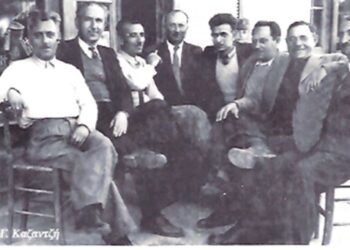 Μια ωραία παρέα του ποτηριού σε αναμνηστική φωτογραφία το 1949 – Από τη στήλη του Γ. Καζαντζή στον ΠΑΛΜΟ (18/9)