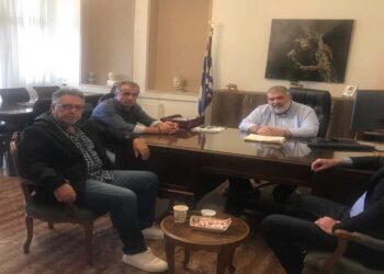 Εποικοδομητική χαρακτήρισε τη συνάντηση για το θέμα της Τηλεθέρμανσης με τον Δήμαρχο Εορδαίας Παναγιώτη Πλακεντά , ο Πρόεδρος του Εργατικού Κέντρου Πτολεμαΐδας-Εορδαίας Αναστάσιος Τσιλφίδης (της Κούλας Πουλασιχίδου)
