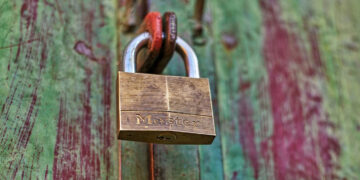 Μητσοτάκης: Lockers στα σχολεία για να κλειδώνουν εκεί τα κινητά οι μαθητές