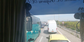 Συμβαίνει τώρα: Τεράστια ουρά στα διόδια Μαλγάρων