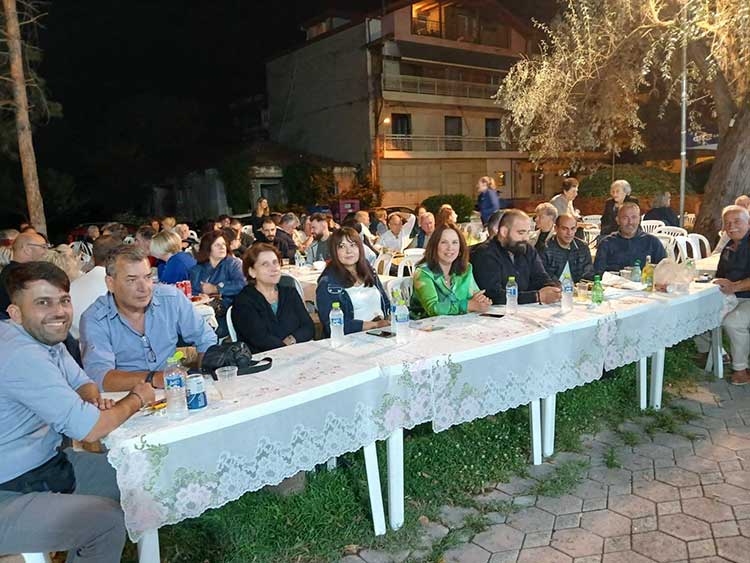 Με μεγάλη συμμετοχή κόσμου , αναβίωσαν η γιορτή του Τρύγου και η παραγωγή κρασιού στα "ΘΡΑΚΙΚΑ ΕΠΙΛΗΝΙΑ 2024" της Θρακικής Εστίας Εορδαίας!. (ρεπορτάζ της Κούλας Πουλασιχίδου)