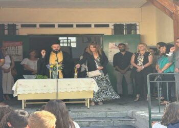 Με τις ευλογίες της Εκκλησίας ΠΡΩΤΟ ΚΟΥΔΟΥΝΙ σήμερα , για το 3ο Δημοτικό Σχολείο Πτολεμαΐδας! (Ρεπορτάζ της Κούλας Πουλασιχίδου)