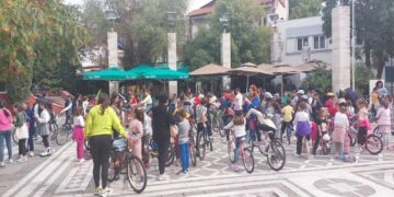 Ποδηλατάδα και ενημέρωση των πολιτών από τους μαθητές του 6ου Δημοτικού Πτολεμαΐδας
