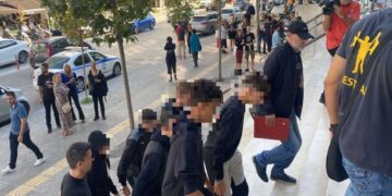 16χρονος από την Πτολεμαΐδα πήγε στην Πολίχνη να δει την κοπέλα του και τον έδειραν λόγω ζήλιας – Πήρε εξιτήριο από το ΑΧΕΠΑ