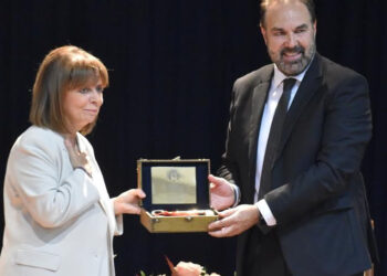 Επίτιμη δημότης Φλώρινας ανακηρύχθηκε η Πρόεδρος της Δημοκρατίας (φωτογραφίες)