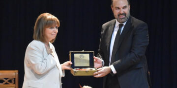 Επίτιμη δημότης Φλώρινας ανακηρύχθηκε η Πρόεδρος της Δημοκρατίας (φωτογραφίες)