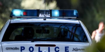 Κοζάνη: Αφηγήθηκαν δήθεν θανατηφόρο τροχαίο ατύχημα για να αποσπάσουν 2.000 ευρώ από 66χρονη – Συνελήφθη 43χρονη αλλοδαπή