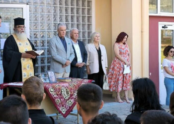 Αμύνταιο: Χτύπησε το πρώτο κουδούνι για τη νέα σχολική χρονιά (φωτογραφίες)