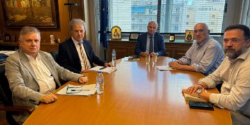 Συνάντηση του Περιφερειάρχη Γ. Αμανατίδη με τον ΥΠΑΑΤ – Στο επίκεντρο αποζημιώσεις αλιέων, Διαχειριστικά Σχέδια Βόσκησης, Αντιχαλαζική Προστασία