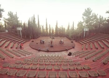 Στα «μαχαίρια» οι νεολαίοι των παρατάξεων του Δήμου Κοζάνης- Το πανελλήνιο ρεζιλίκι με το Υπαίθριο Δημοτικό Θέατρο άναψε φωτιές στο διαδίκτυο