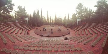 Στα «μαχαίρια» οι νεολαίοι των παρατάξεων του Δήμου Κοζάνης- Το πανελλήνιο ρεζιλίκι με το Υπαίθριο Δημοτικό Θέατρο άναψε φωτιές στο διαδίκτυο