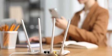 Πρόγραμμα «Gigabit Voucher» που δίνει 200 ευρώ για γρήγορο Internet σε νοικοκυριά και επιχειρήσεις