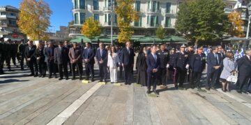 Κοζάνη: Η επιμνημόσυνη δέηση και οι καταθέσεις στεφάνων για την εθνική επέτειο της 28ης Οκτωβρίου