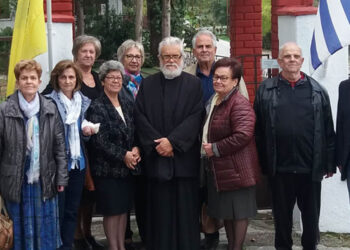 Σε λειτουργική σύναξη, στο Μετόχι της Ι. Μονής της Αγίας Τριάδος Βελβεντού,   οι γεννηθέντες (και γεννηθείσες) το έτος 1952 στο Βελβεντό