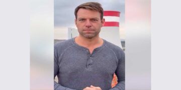 Δείτε το βίντεο του Στέφανου Κασσελάκη στην Μονάδα 5 του ΑΗΣ Πτολεμαΐδας – “Ας ξέρουν οι κάτοικοι της Δυτικής Μακεδονίας ότι θα είμαστε δίπλα τους για να έχουν ενεργειακή ασφάλεια”