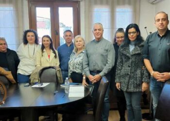 Για την ανάγκη ανακαίνισης των τουαλετών του Γυμνασίου Αμυνταίου ενημερώθηκε ο Δήμαρχος Ιωάννης Λιάσης σε συνάντηση με τον Διευθυντή και τον Σύλλογο Γονέων & Κηδεμόνων