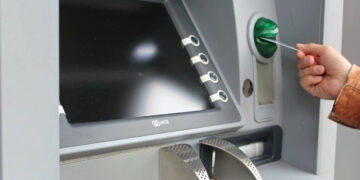 Τράπεζες: Τέλος η μεταφορά χρημάτων – Τι αναφέρει νέος κανονισμός