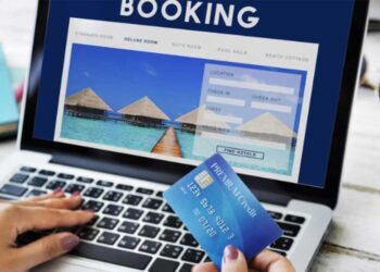Καστοριά: Δωμάτιο ξενοδοχείου με 320€ και Airbnb με 758€ τη βραδιά για το τετραήμερο της 28ης Οκτωβρίου