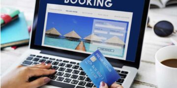 Καστοριά: Δωμάτιο ξενοδοχείου με 320€ και Airbnb με 758€ τη βραδιά για το τετραήμερο της 28ης Οκτωβρίου