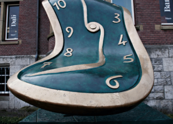 Αλλαγή ώρας: 5 «μυστικά» που θα μας βοηθήσουν να προσαρμοστούμε στη χειμερινή