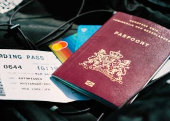 Αλλάζουν τα ταξίδια στην ΕΕ: Αχρείαστη μέχρι και η ταυτότητα