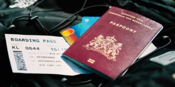 Αλλάζουν τα ταξίδια στην ΕΕ: Αχρείαστη μέχρι και η ταυτότητα