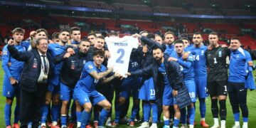 Εθνική Ελλάδος: «Για τον Τζορτζ» – Αποθέωση μετά τον θρίαμβο με 2-1 επί της Αγγλίας στο Γουέμπλεϊ