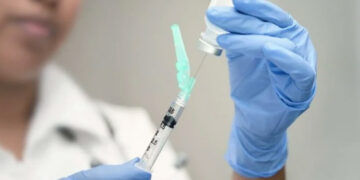 Εμβόλιο γρίπης: Ποιοι χρειάζεται να το κάνουν – Τι ανακοίνωσε το υπουργείο Υγείας