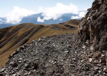 Εισαγγελική έρευνα για τη διάνοιξη δρόμου στον Γράμμο