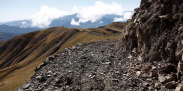 Εισαγγελική έρευνα για τη διάνοιξη δρόμου στον Γράμμο