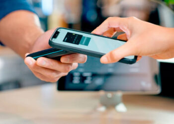 Αλλάζει το επιτρεπόμενο όριο πληρωμών μέσω IRIS – Τι ζητάει το υπουργείο Οικονομικών