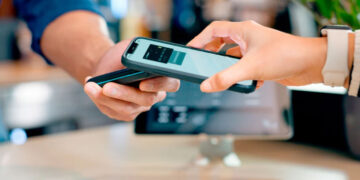 Αλλάζει το επιτρεπόμενο όριο πληρωμών μέσω IRIS – Τι ζητάει το υπουργείο Οικονομικών