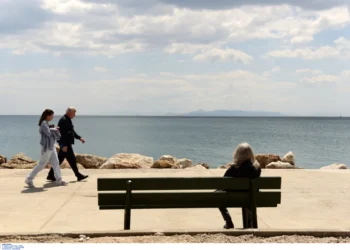 Τριήμερο 28ης Οκτωβρίου: Καλοκαιρία αλλά και ψύχρα – Οι βροχές επιστρέφουν αρχές του μήνα