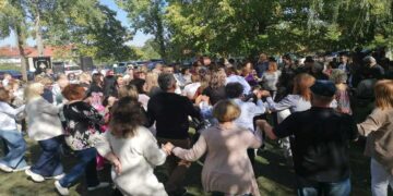 Πολύ κέφι και χορός στην 12η Καστανογιορτή του Συλλόγου Γυναικών Εμπορίου (Φωτογραφίες + Video)