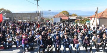 Δημήτρης Κουτσούμπας: Σε κλίμα συγκίνησης στη μνήμη των νεκρών στρατιωτών τα αποκαλυπτήρια των μνημείων του ΔΣΕ σε Φλώρινα και Καστοριά