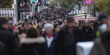 Επιταγή ακρίβειας για 1.900.000 πολίτες – Πότε θα γίνουν οι πληρωμές