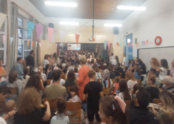 “Ενώθηκε” το χθες με το σήμερα στην εκδήλωση ” Για την ανάδειξη της Ιστορίας του 81ου Δημοτικού Σχολείου Θεσσαλονίκης “, που πραγματοποιήθηκε υπό την αιγίδα του Δήμου Θεσσαλονίκης (ρεπορτάζ της Κούλας Πουλασιχίδου)