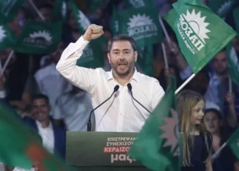 Αρχηγός ξανά ο Ανδρουλάκης στο ΠΑΣΟΚ με 60%- Το τελικό αποτέλεσμα