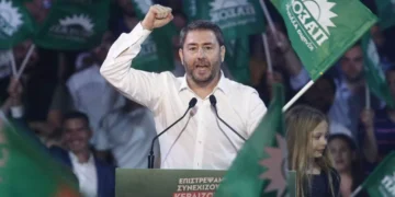 Αρχηγός ξανά ο Ανδρουλάκης στο ΠΑΣΟΚ με 60%- Το τελικό αποτέλεσμα