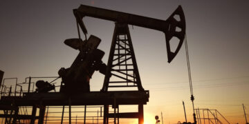 Τιμή πετρελαίου: Πόσο θα ανέβει εξαιτίας της κλιμάκωσης του πολέμου