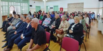 Με επιτυχία πραγματοποιήθηκε η ενημερωτική εκδήλωση του Αιμοδοτικού Συλλόγου Σιάτιστας με θέμα: “Η σημασία της πρόληψης στον καρκίνο του μαστού”