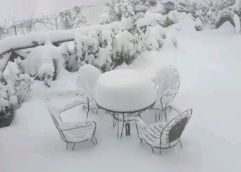 Ξεπερνάει τα 30 εκ. το χιόνι στην Κλεισούρα Καστοριάς