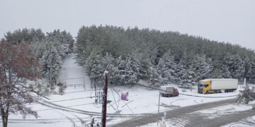 Κατάλευκο τοπίο στη Νέα Χαραυγή Κοζάνης