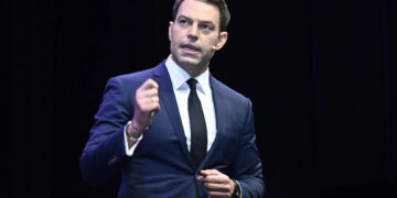 Κίνημα Δημοκρατίας: Πώς έγινε η ψηφοφορία για το όνομα, πόσοι ψήφισαν και πώς