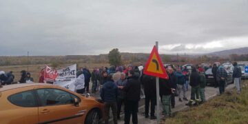 Κινητοποίηση στο δρόμο Μελίτης – Αχλάδας, ενάντια στο κλείσιμο του ΑΗΣ Μελίτης