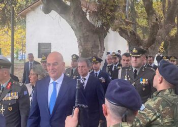 Παρουσία του ΥΕΘΑ Νίκου Δένδια και των τριών Αρχηγών ΓΕΣ, ΓΕΝ, ΓΕΑ, η πόλη της Καστοριάς γιόρτασε τα Ελευθέριά της