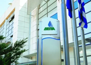 Καθαρή ενέργεια στη Δυτική Μακεδονία με τη συνεργασία ΔΕΠΑ Εμπορίας και Άρτεμις-ΠΑΣΕΓΕΣ